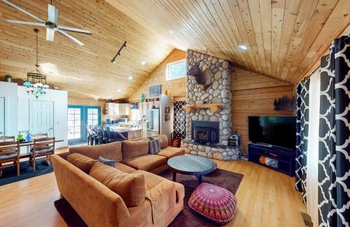 Forest Meadows Casa | Murphys Cozy Cabin