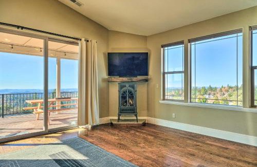 Forest Meadows Casa | Murphys Retreat with Canyon Views and Game Room