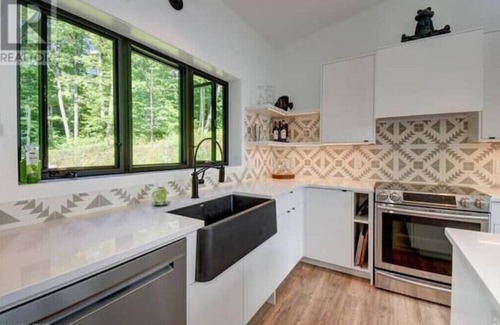 North Kawartha Casa | Mursal Lake House
