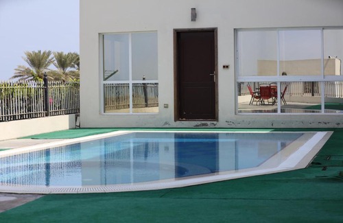 Muscat Casa | Muscat beach front GH