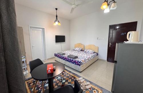 Al Ghubrah Ash Shamaliyyah Casa | Muscat Guesthouse 3 All Private Ensuite Rooms