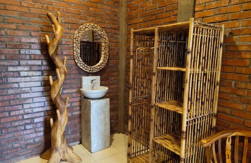 Bangunjiwo Casa | Mushroom Budi Bambu Homestay