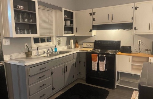 Whitehaven Casa | +Music City Home near Airport!!+