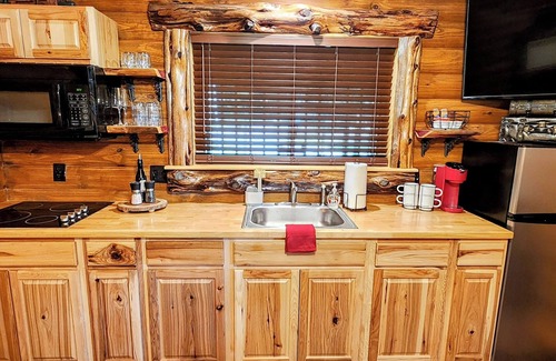 Mid America Cabina | Music Mountain Retreat Cabin A