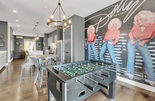 East Hill Condominio | Music Row Retreat 1035-Sleeps 10