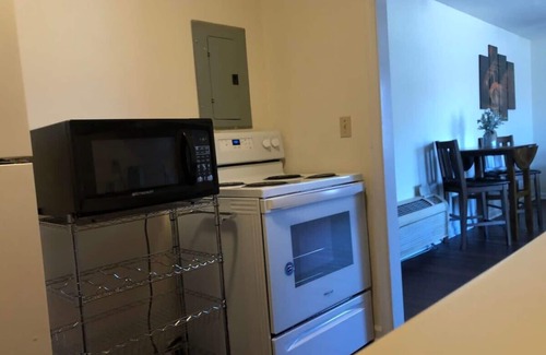 McMinnville Apartamento | Music studio getaway, close to entertainment!