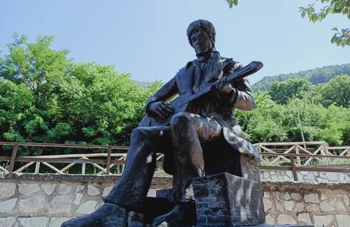 Poggio Bustone Casa | Musica e poesia da Battisti Ida