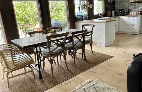Utterson Cabaña | Muskoka Cabana - Sandy beach cottage in Muskoka