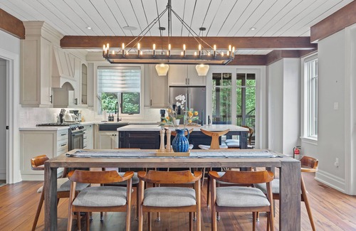 Lake of Bays Cabaña | Muskoka Cottage Retreat, 6 Bedrooms Luxury Cottage