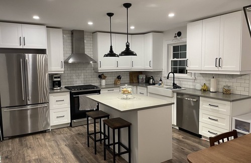 Seguin Casa | Muskoka Getaway! Snowmobile, ski and snowshoe trails in backyard. Fireplace wifi