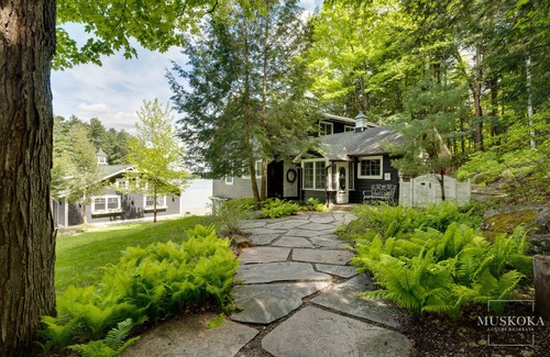 Muskoka Lakes Casa | Muskoka retreat located in one of the most sought after areas of Muskoka
