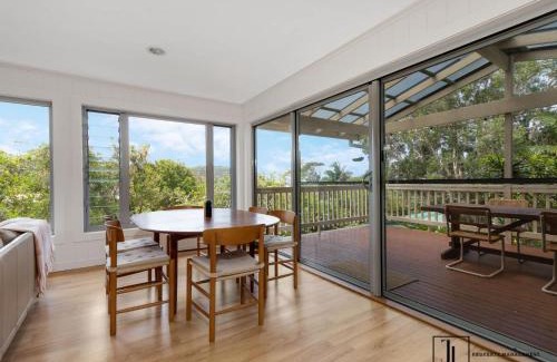 Malua Bay Casa | Muwarra Beach House, at Malua Bay