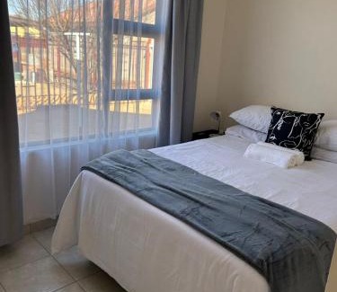 Mangaung Apartamento | MV self-catering Linden