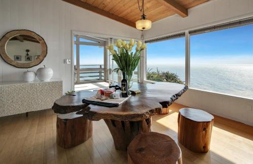 Carmel Casa | Mv45 Edge of the ocean estate Carmel by the Sea