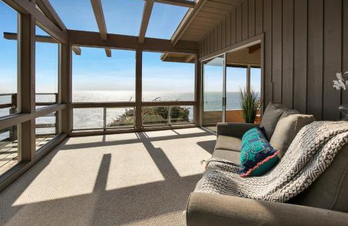 Carmel Casa | Mv45 Edge of the ocean estate Carmel by the Sea