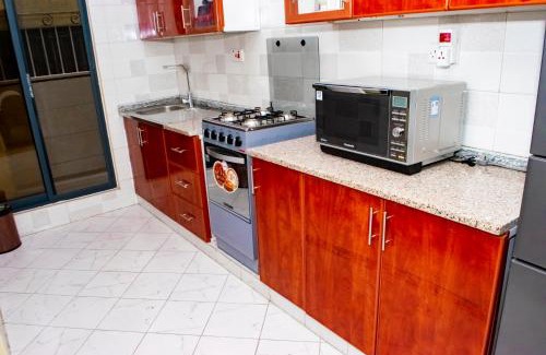 Kariakoo Apartamento | Mvita Heights Retreat