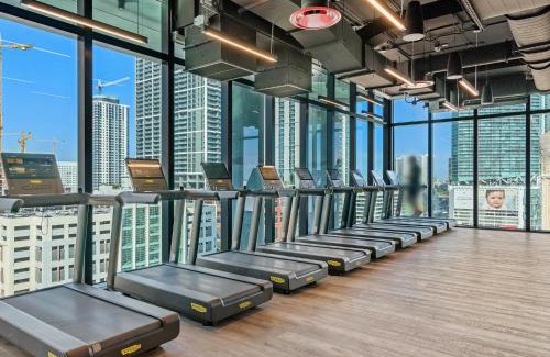 Downtown Miami Apartamento | MVR - 5-Star Resort Pool & Private Balcony
