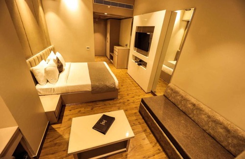 Kanpur Hotel | MVR Grand Hotel