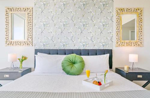 Coconut Grove Hotel | MVR Suite in Grove-s Best-Kept Secret