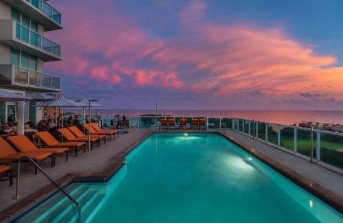 Coconut Grove Hotel | MVR Suite with Picture-Perfect Views of Miami
