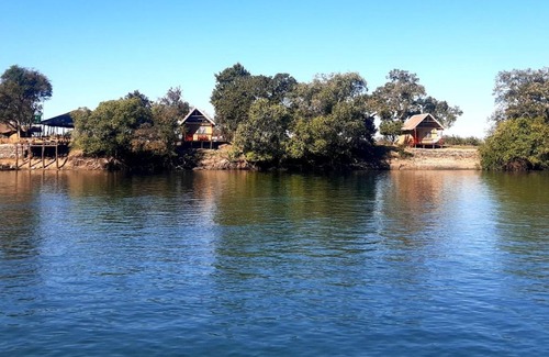 Kafue National Park Cabina | Mwamfushi Safari Lodge