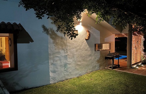 Lomas de Cocoyoc Chalet De Esquí | Casa en Lomas de Cocoyoc, Alberca, Pet friendly.