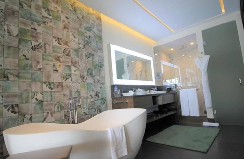 Punta Sam Complejo | Junior Suite in Garza Blanca Resort & Spa Cancun