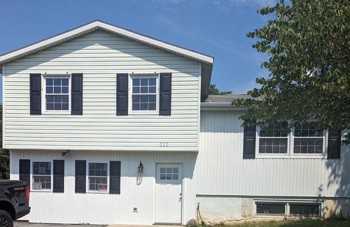 State College Casa | My Happy Place-4BR,3BA-2.5 miles to Beaver Stadium