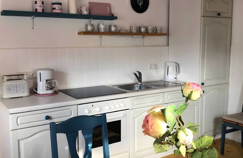 Kemmern Apartamento | "Mi casa de vacaciones Rosenbusch 1" con terraza privada, jardín y Wi-Fi