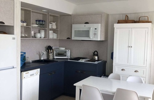 Napeague Cabaña | My Humble Abode 2BR Beachside Home | TennisPoolPKG