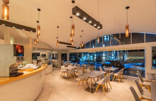 Kamari Hotel | my life suites
