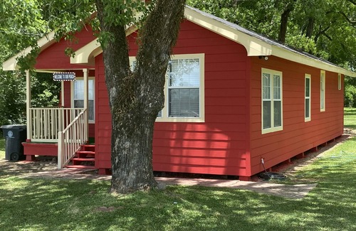 Baton Rouge Casa | My Lil Red House....