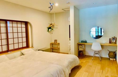 Tonosho Villa | My Place 小豆島 1日1組限定 海近の贅沢ステイ 2025年フルリノベ 洗練モダンデザイン 最大8名 一棟貸切