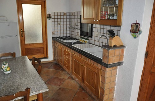 Termini Apartamento | Casa '2 ulivi', amplio y luminoso, con vistas al mar, solarium, piscina privada