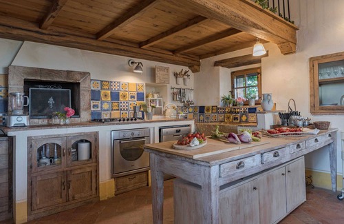 Pienza Villa | My Rental Homes - Podere il Sogno with private pool and large garden