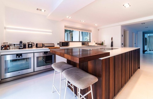 Sant Josep de sa Talaia Villa | Villa en San Jose De La Atalaya con 9 habitaciones, capacidad 18