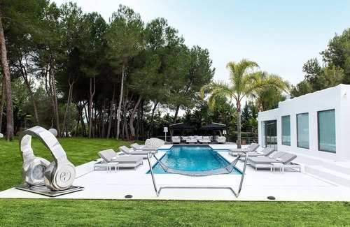 Sant Josep de sa Talaia Villa | Villa en San Jose De La Atalaya con 9 habitaciones, capacidad 18