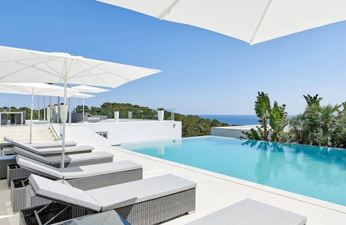 Sant Josep de sa Talaia Villa | Villa en San Jose De La Atalaya con 6 habitaciones, capacidad 12