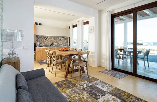 Reitani Villa | Villa en Noto con 4 habitaciones, capacidad 8