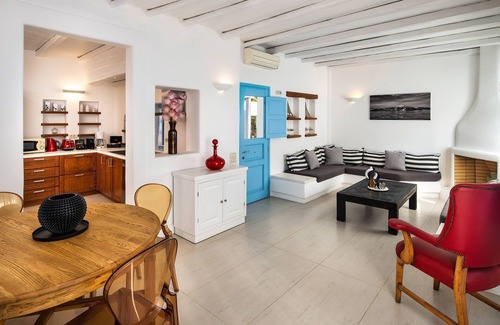 Kamari Villa | Villa en Fira con 3 habitaciones, capacidad 7