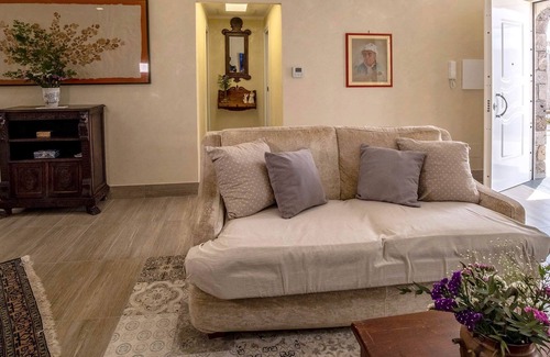 Colli di Fontanelle Casa | My Rental Homes - Casa Kim with sea view, hot tub and terrace with the barbeque