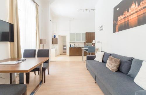 Nepszinhaz negyed Apartamento | My Residence in Budapest