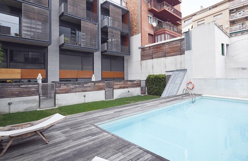 El Putget i Farro Apartamento | My Space Barelona 2 dúplex hasta 16 personas con terraza y piscina en el centro