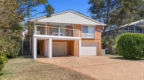 Hawks Nest Casa | Myall River Views - 66 The Anchorage