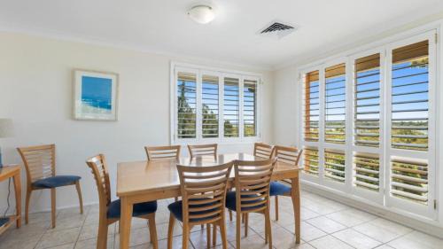 Hawks Nest Casa | Myall River Views - 66 The Anchorage