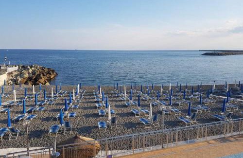 Pegli Apartamento | Mydollhouse delizioso appartamento fronte mare
