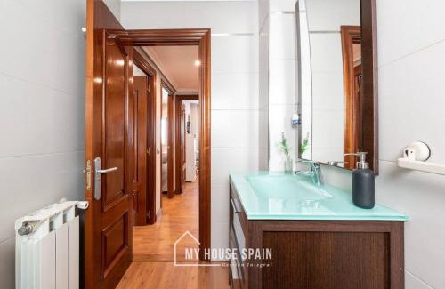 Cimadevilla Apartamento | MyHouseSpain - Piso en Cimadevilla junto al mar