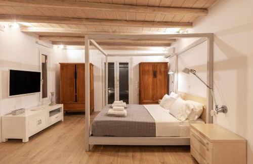 Kanalia Apartamento | Mykonos Actor’s Villa. 3 bedrooms, private pool.