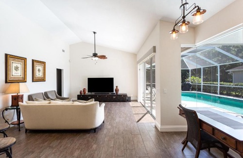 Central Naples Casa | Mykonos Vacation Rental