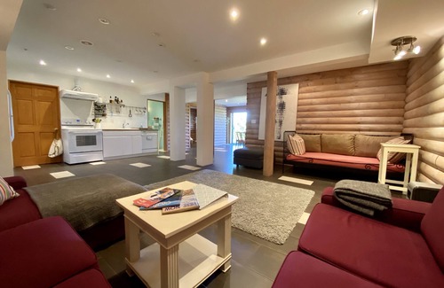 Central Okanagan Cabina | Myra Canyon Lodge + Ranch